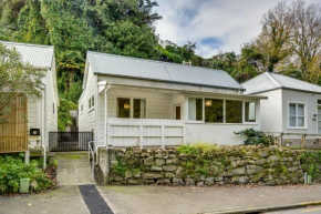 Central Cottage - Napier Holiday Home, Napier